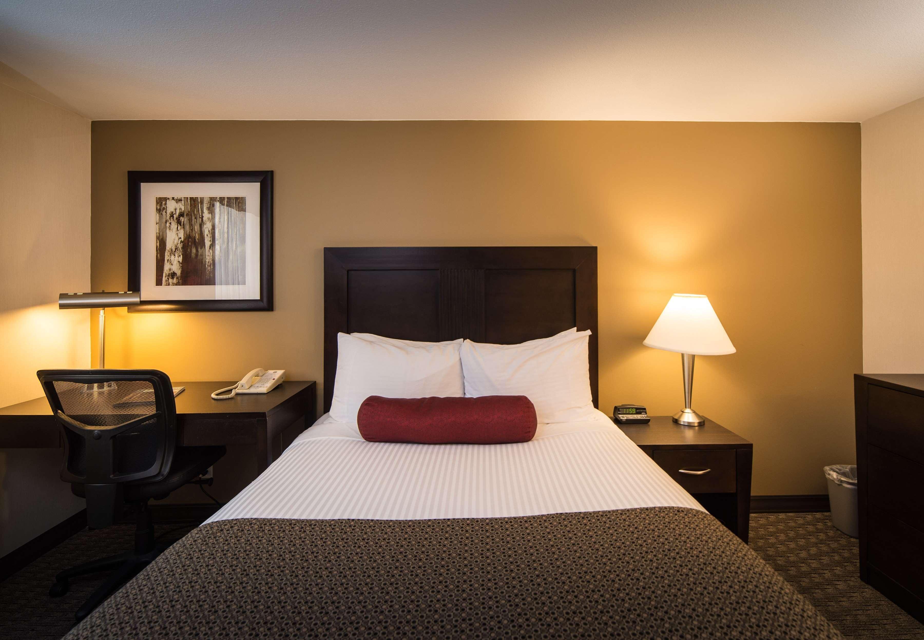 Best Western Plus Baker Street Inn Nelson Exterior photo