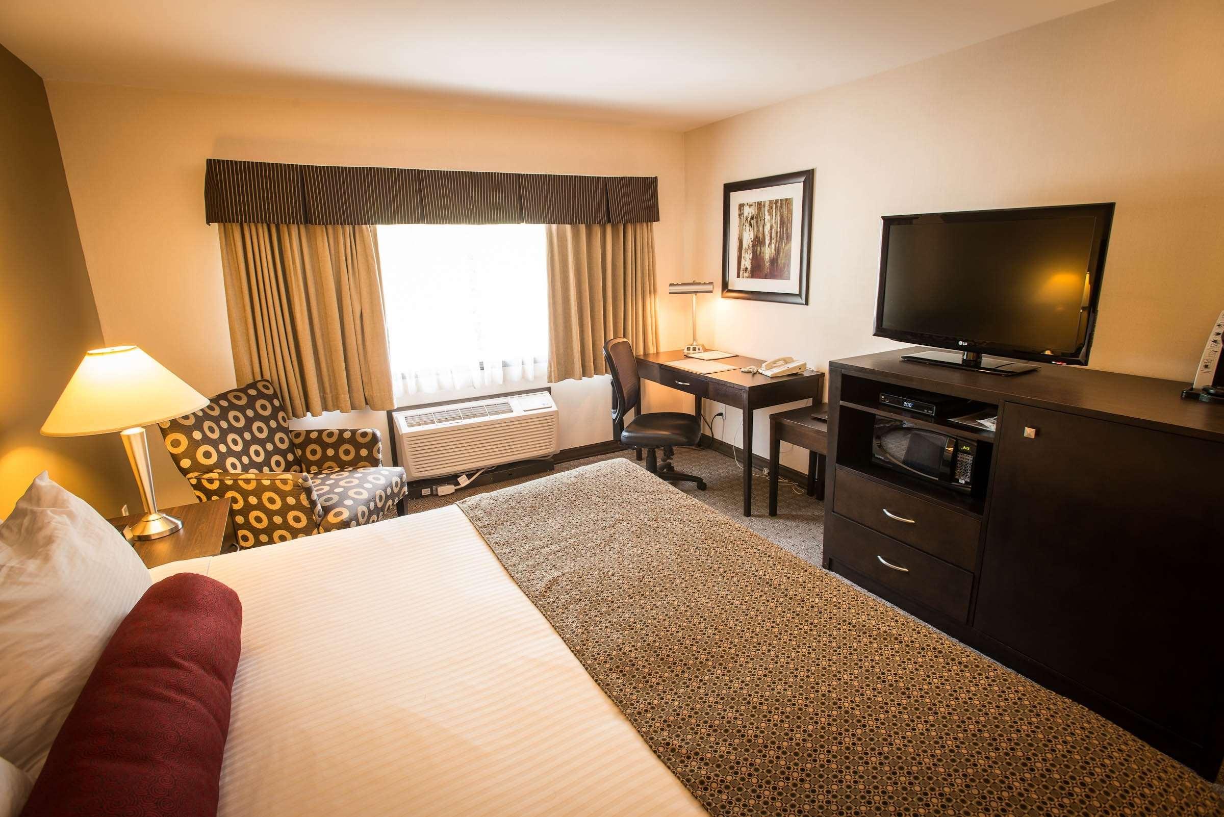 Best Western Plus Baker Street Inn Nelson Exterior photo