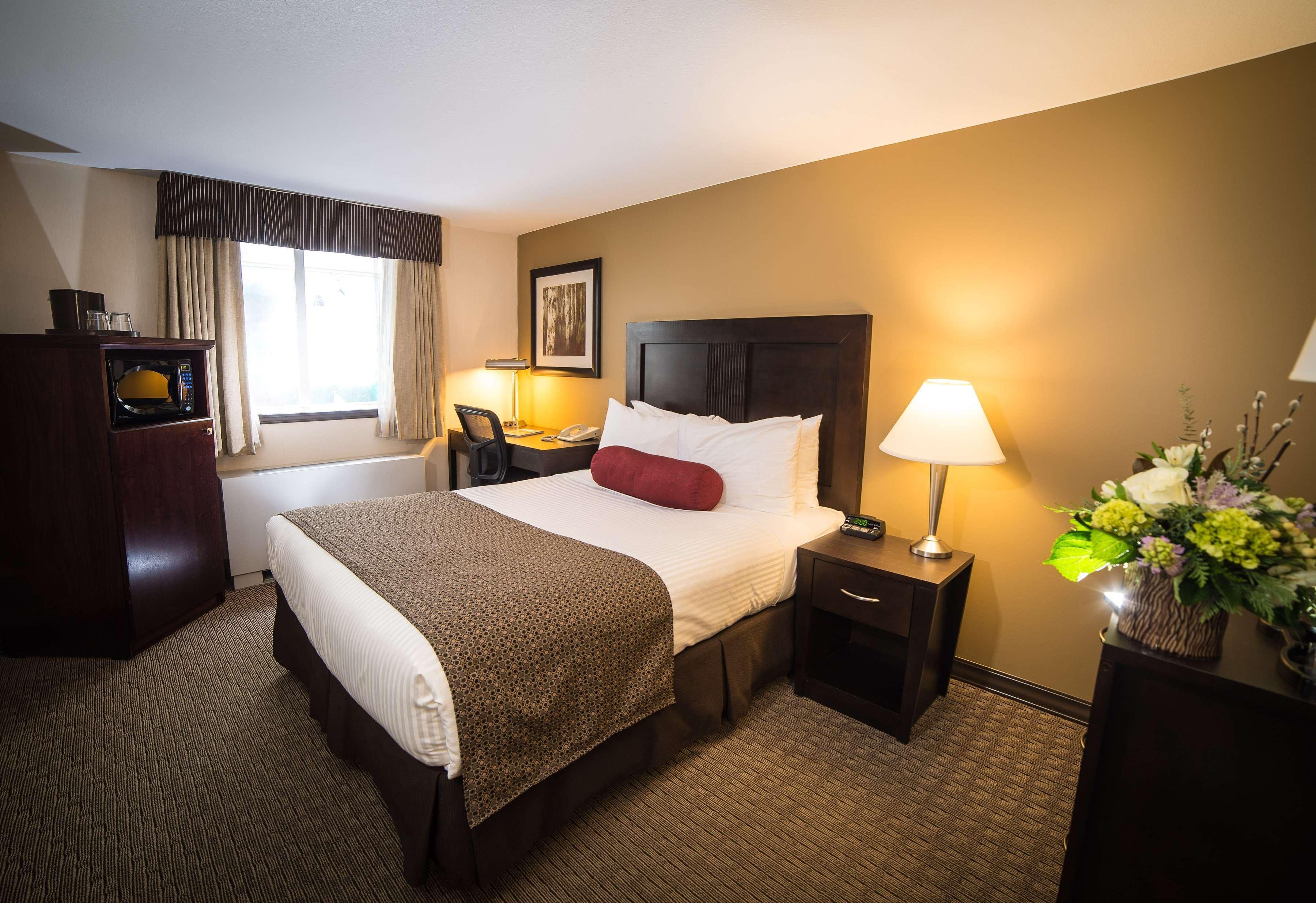 Best Western Plus Baker Street Inn Nelson Exterior photo