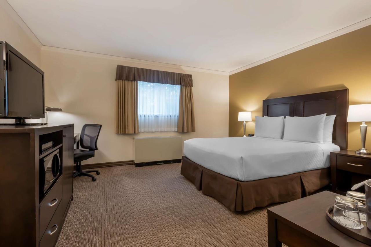 Best Western Plus Baker Street Inn Nelson Exterior photo