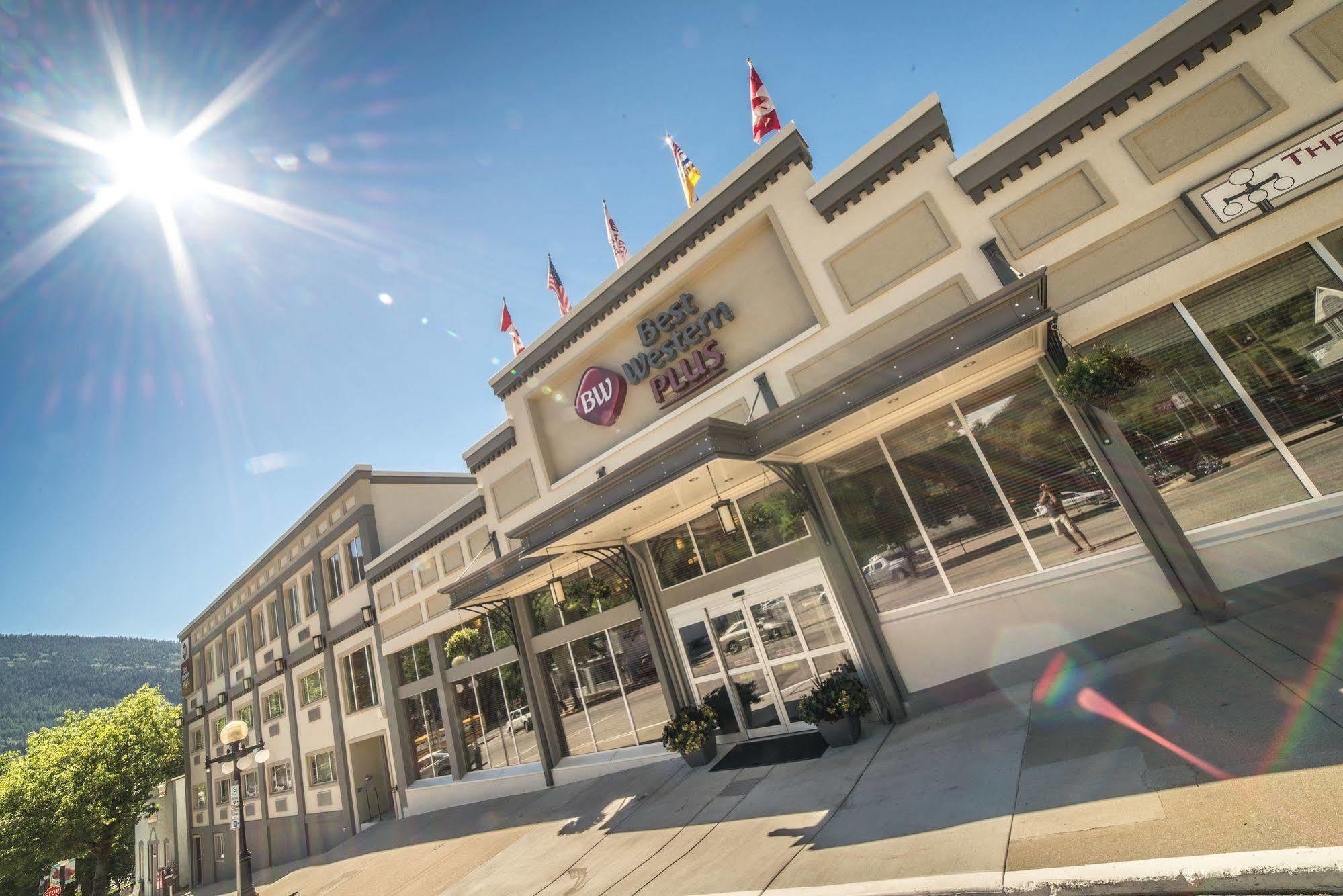 Best Western Plus Baker Street Inn Nelson Exterior photo